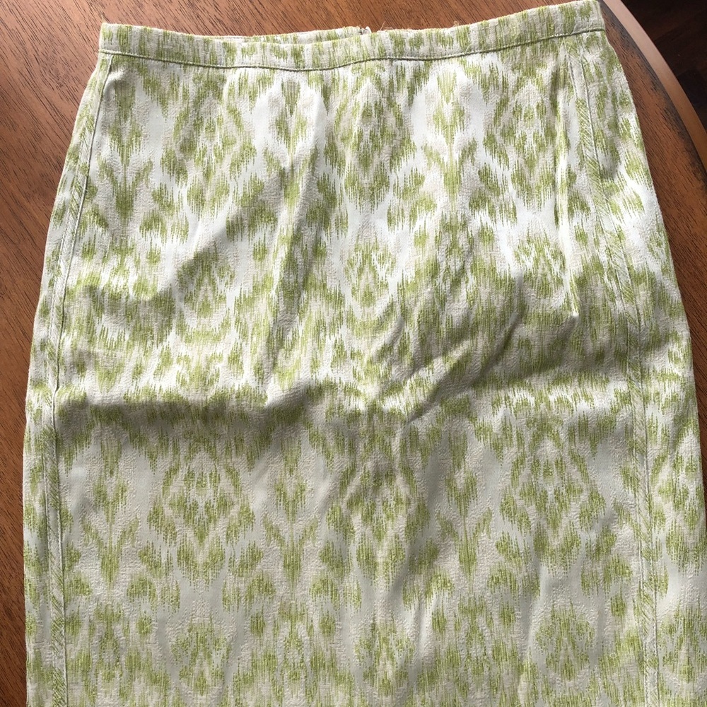 Ann Taylor green leopard print skirt